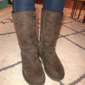 NEVER WORN Tall Chocolate Brown Uggs